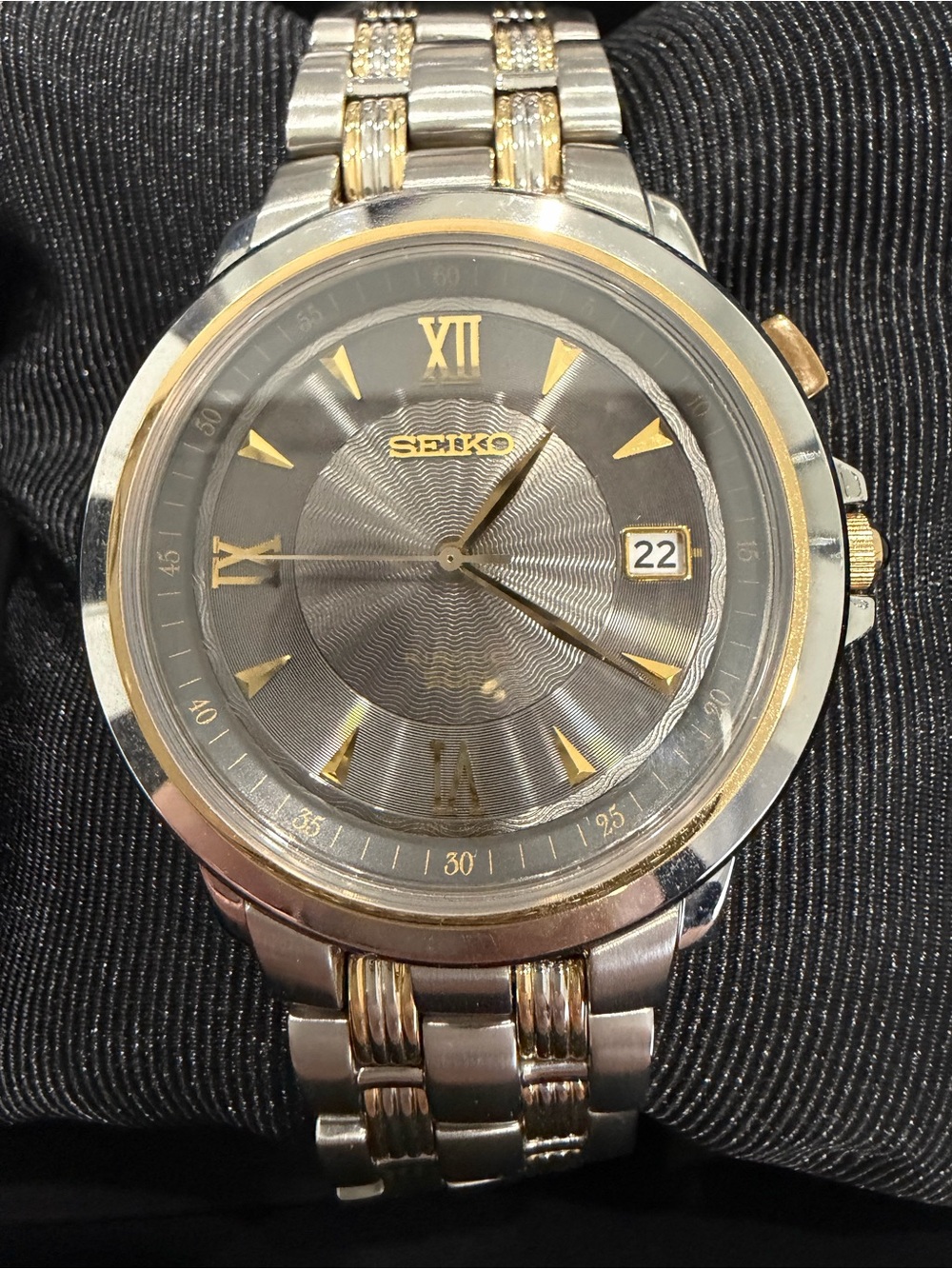 Seiko Two-Tone Gold & Silver Men’s Watch with Black Dial